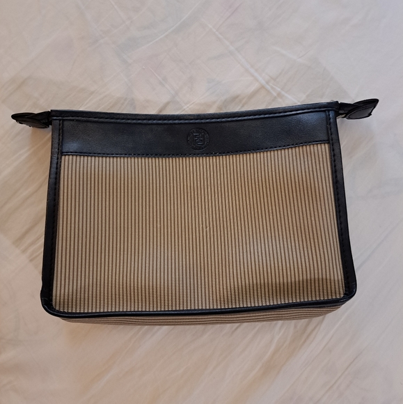 Fendi clutch bag make up toiletries - Picture 1 of 9